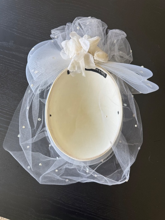 Whittall & Shon Vintage Ivory Fascinator Hat with Veil Pearls Sequins main image 6